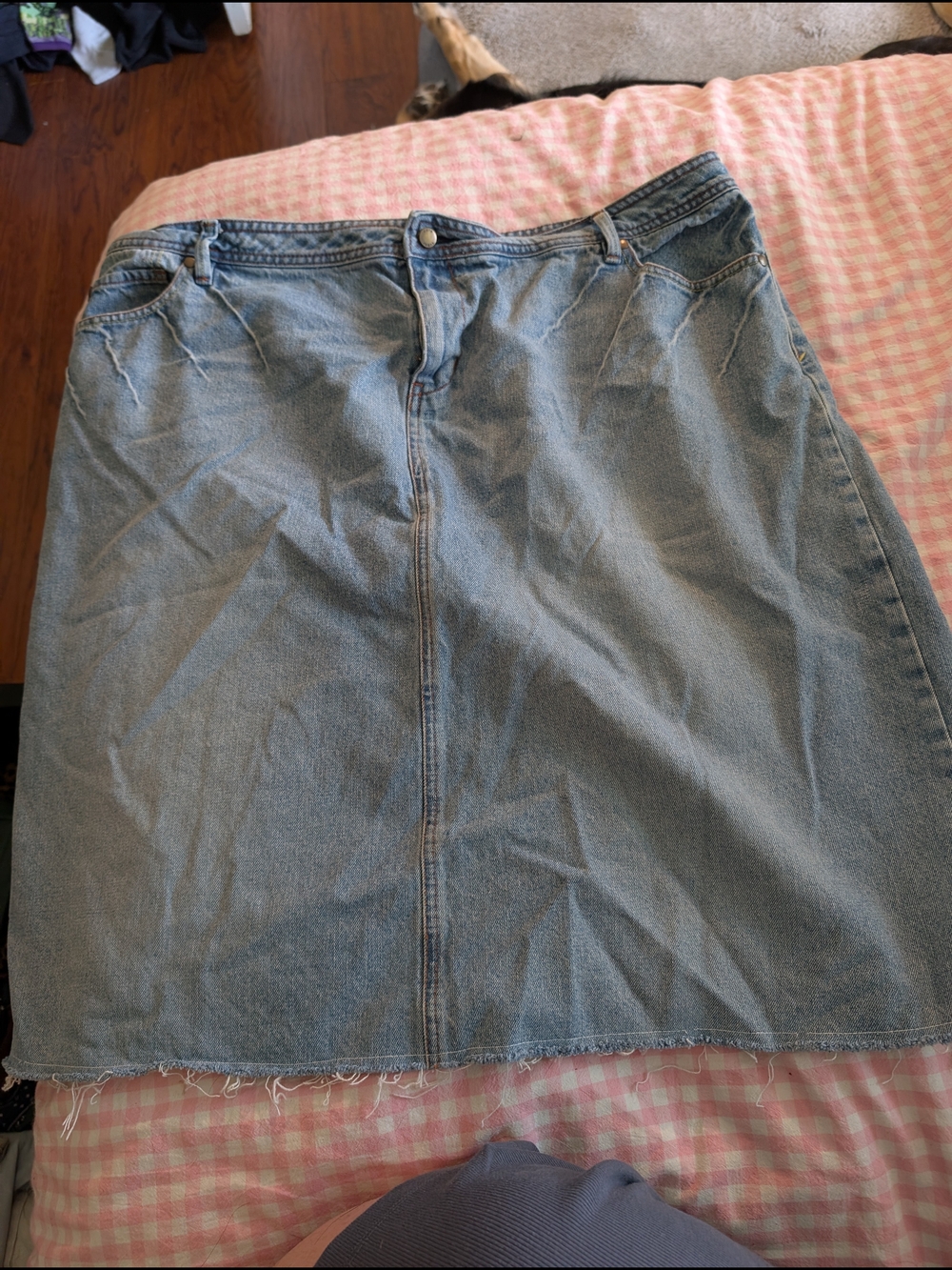 Vintage Cato Light Blue Denim Midi Skirt with Raw Hem